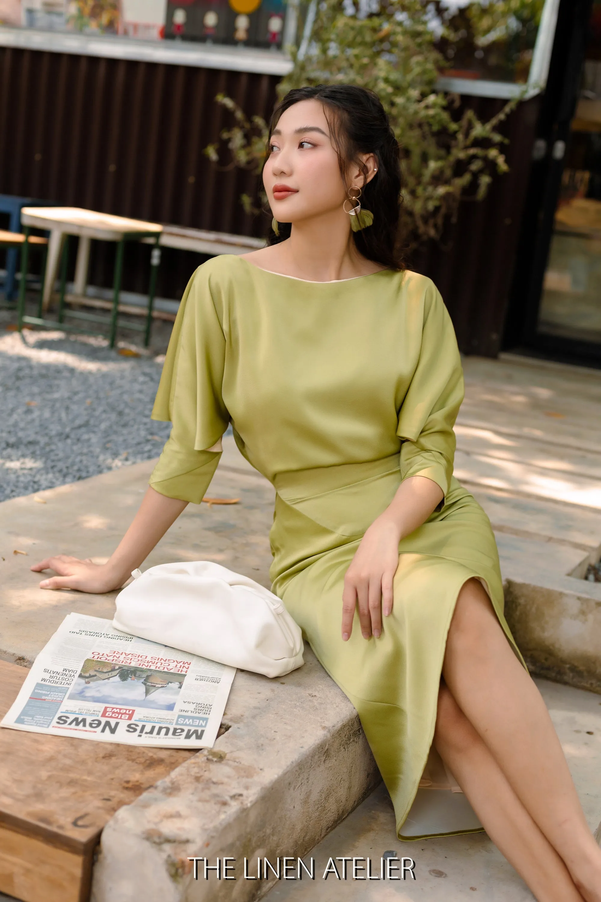 JOYCE Batwing And Cut-out Sleeves Pencil Dress
