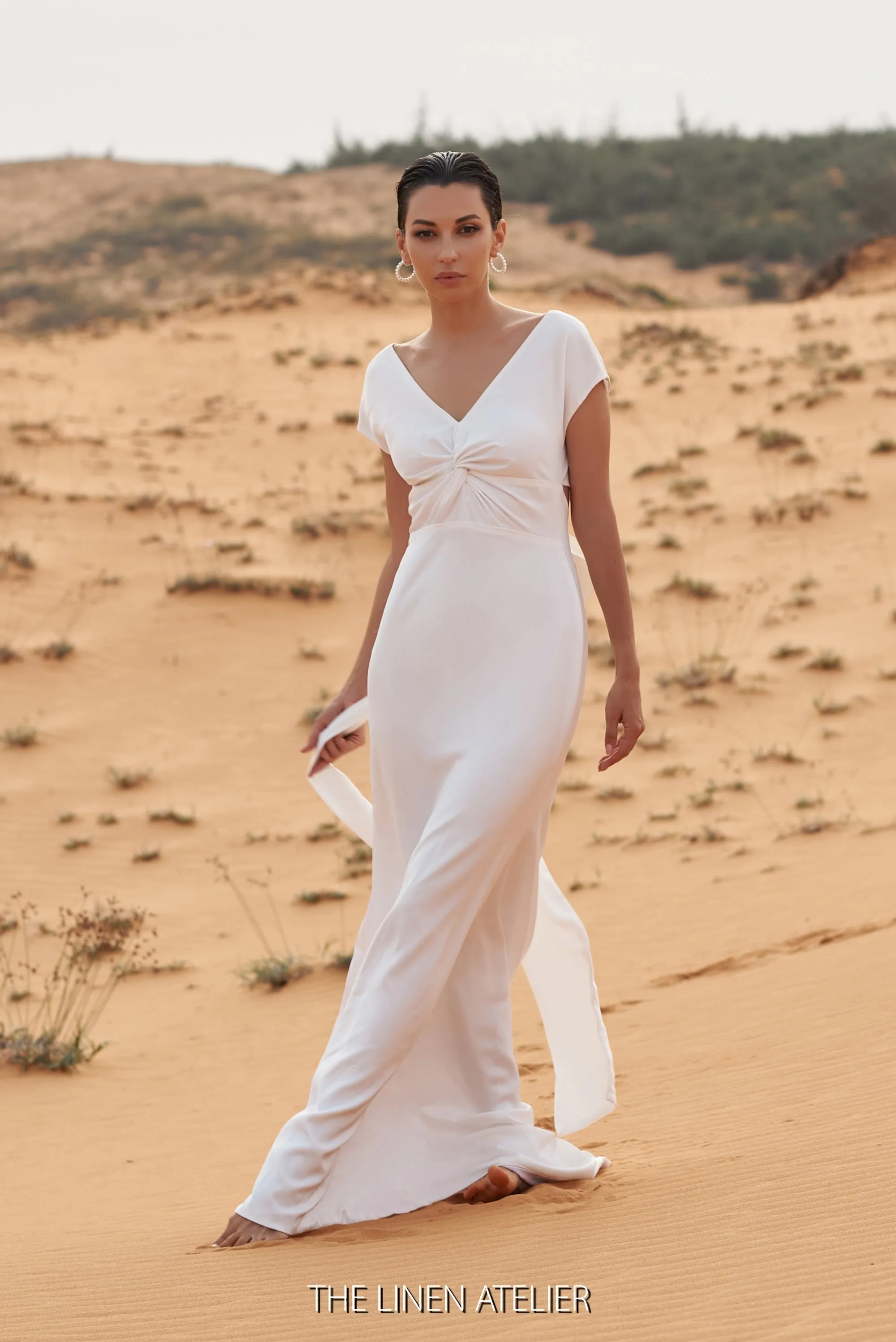 MACKENZIE Elegant Bow Tie Satin Wedding Dress
